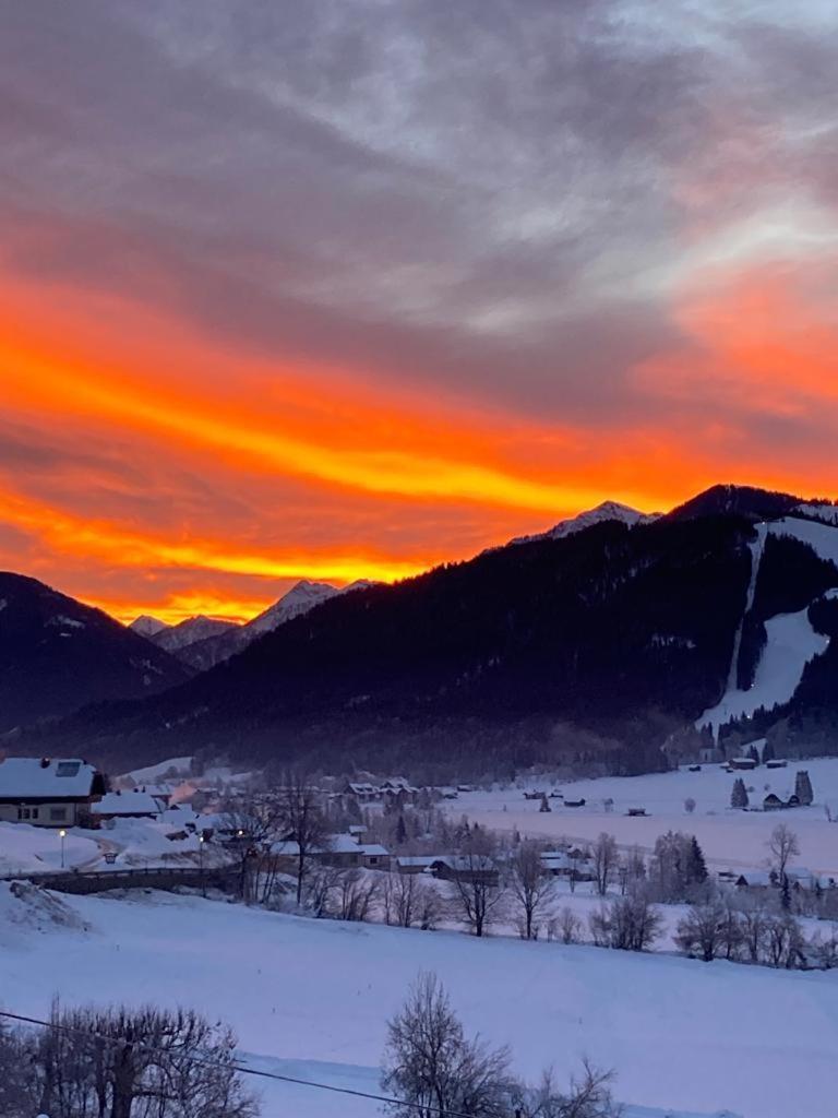 Kolbitsch Am Weissensee Ein Seeblick Der Verzaubert Inklusive Premiumcard Экстерьер фото